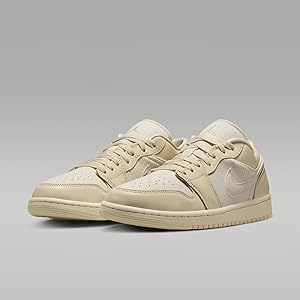 Amazon.com | Air Jordan 1 Low SE Women's Shoes (FQ1925-100